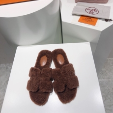 Hermes Slippers